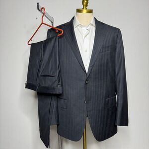 Striped Suit Men's Two-Piece Gray Stripe 44R (56 it) 36W‎